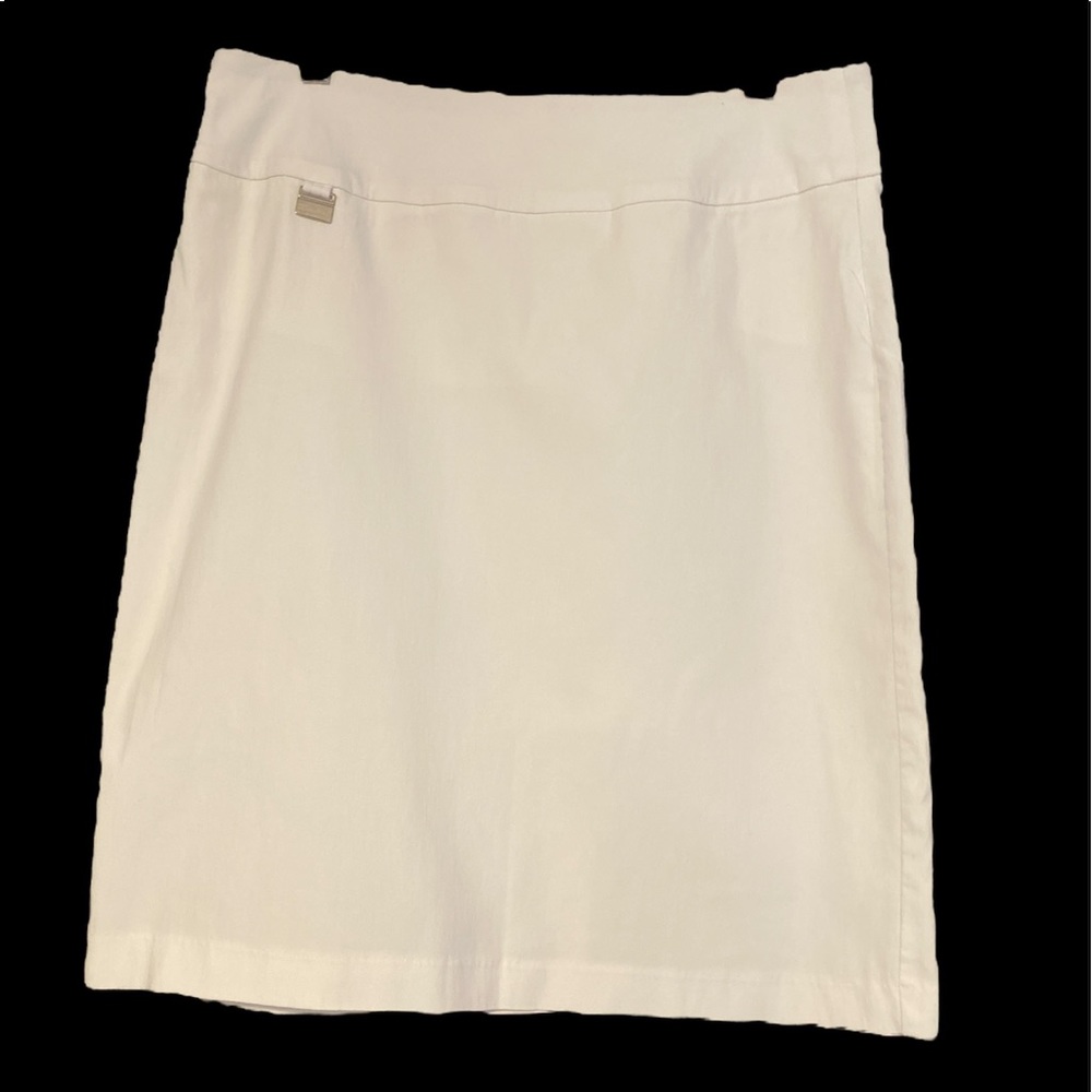 EUC Lisette white stretchy short skirt